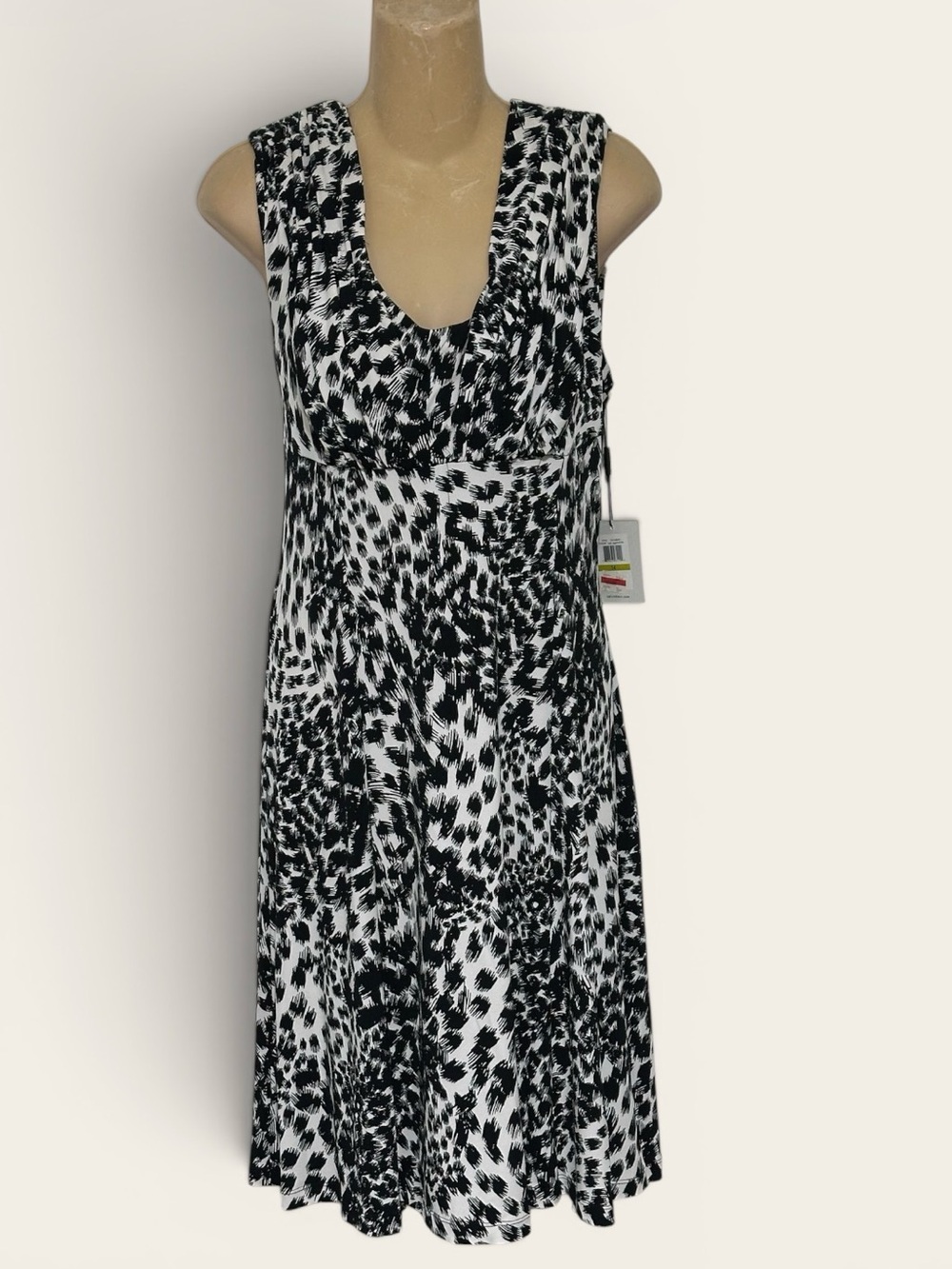 Calvin Klein Black & White Printed Sleeveless V-Neck Midi Dress